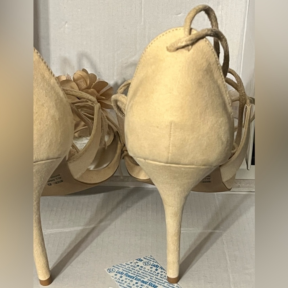 NEW- Qupid Floral Tie/Lace Up Suede Heels SIZE: 8 COLOR: Nude - Picture 6 of 13